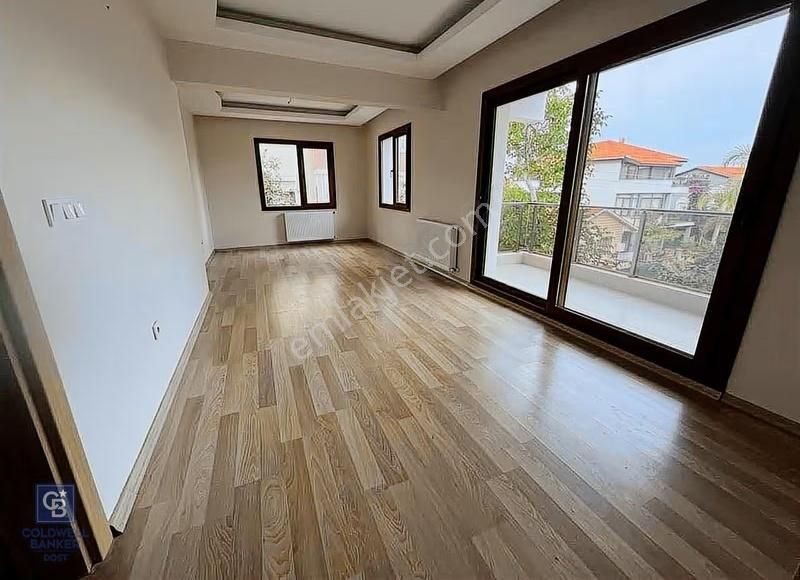 Narlıdere Limanreis Mah'de Sahile 3 Dk Lık Mesefade 3+1 Daire - Görsel 17