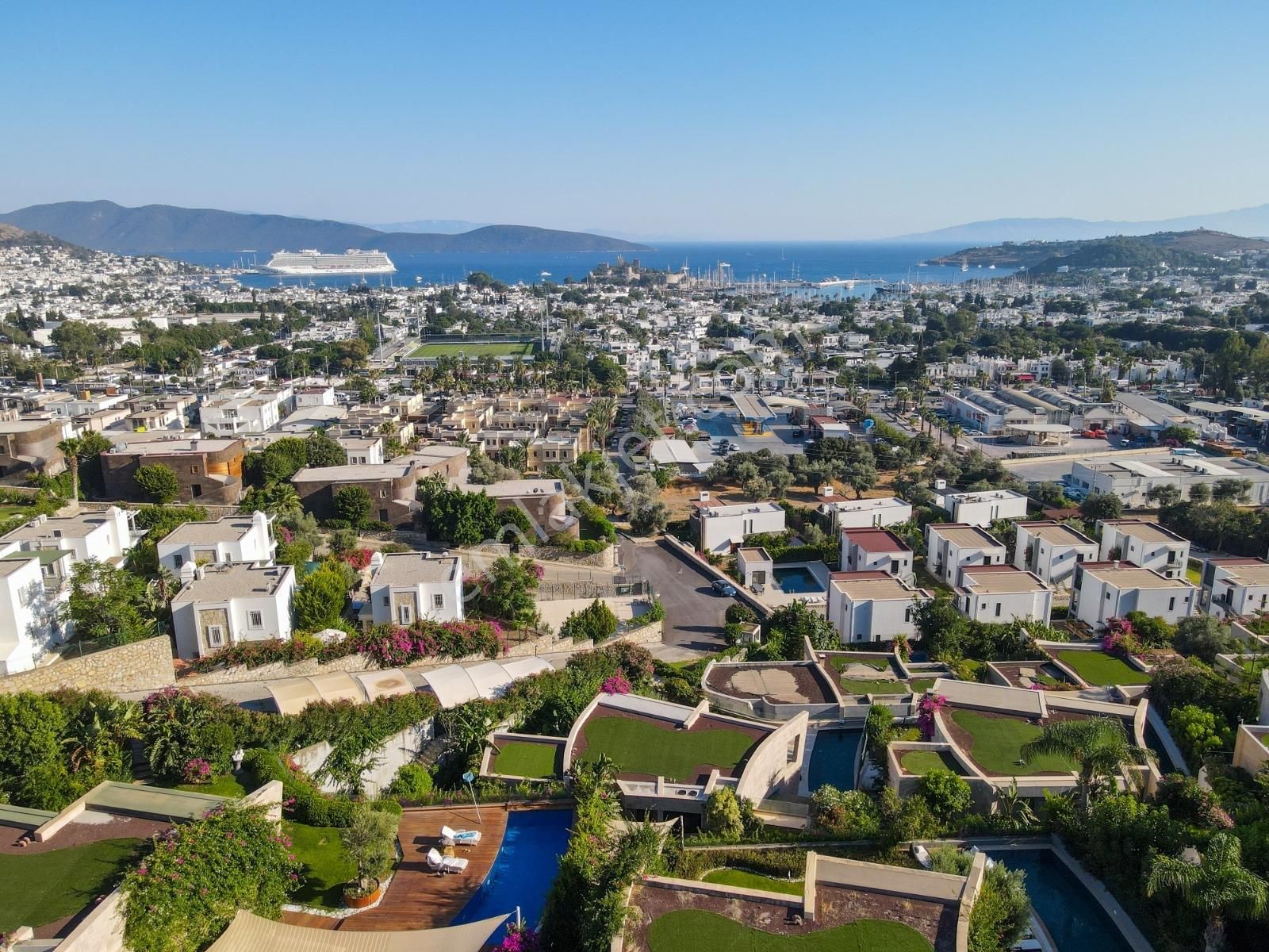 Bodrum Merkez'de Satılık Deniz Manzaralı 6+2 Ultra Lüks Villa - Görsel 6