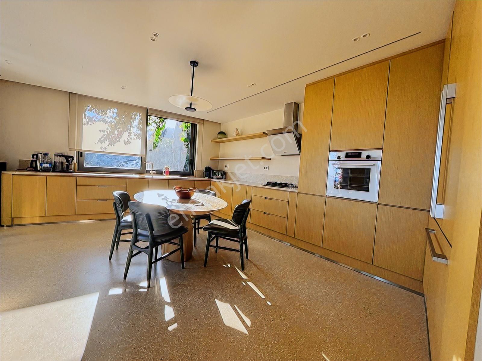 Bodrum Merkez'de Satılık Deniz Manzaralı 6+2 Ultra Lüks Villa - Görsel 14