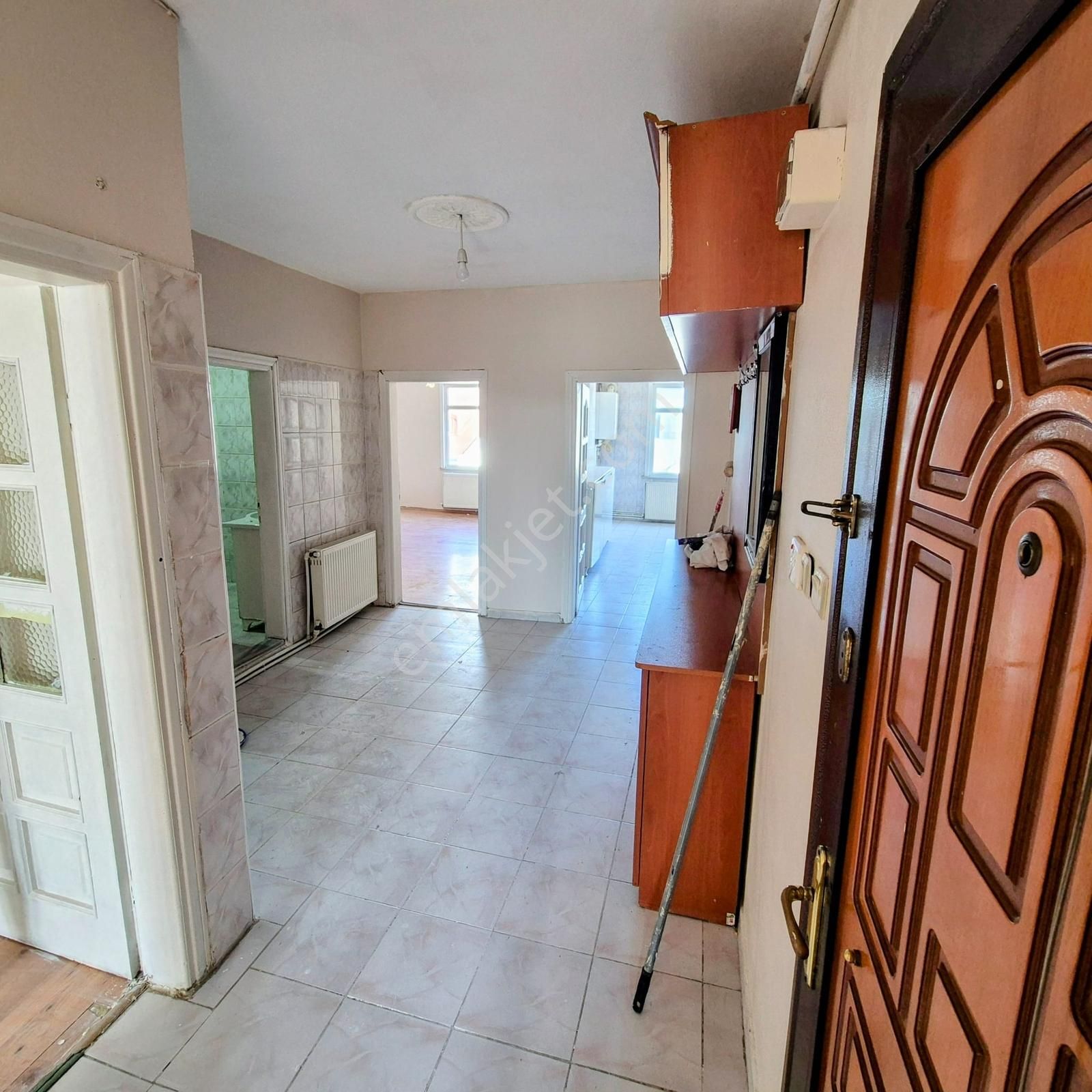 Altınşehirde Kiralık 120 M² Geniş 2+1 4. Kat Merkezi Konum - Görsel 10