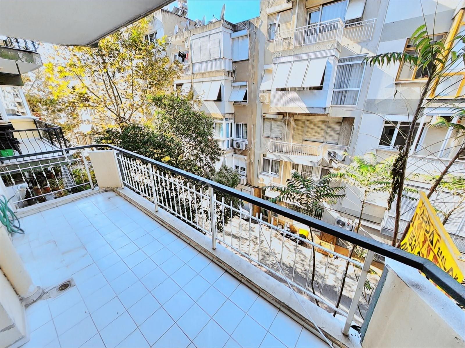 K.yaka Çarşı Yakını Asansörlü Otoparklı D.gazlı 3+1 150 M2 - Görsel 25