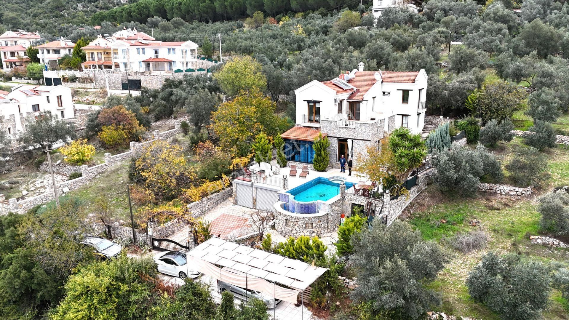 Goldhouse Dan Satılık 3+1 Müstakil Havuzlu Fırsat Villa - Görsel 2