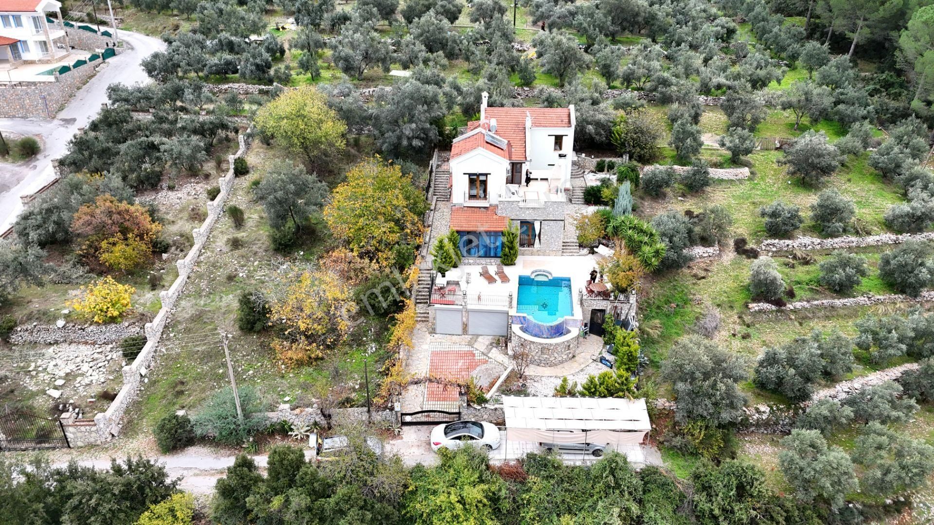 Goldhouse Dan Satılık 3+1 Müstakil Havuzlu Fırsat Villa - Görsel 8