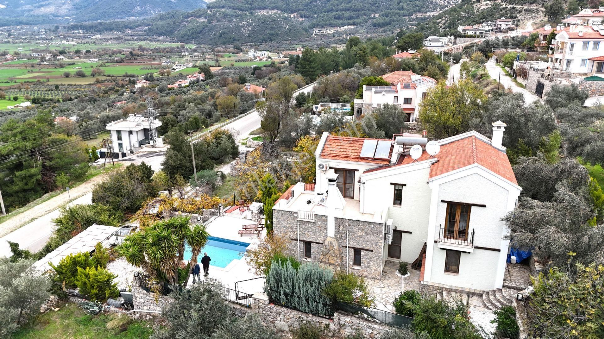 Goldhouse Dan Satılık 3+1 Müstakil Havuzlu Fırsat Villa - Görsel 4