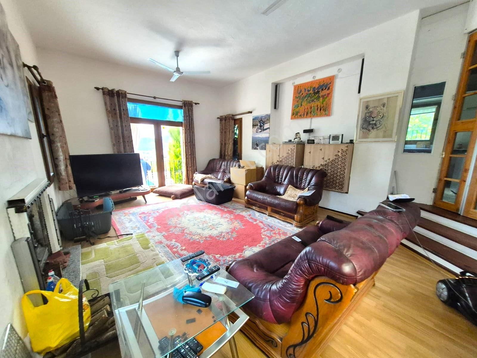 Goldhouse Dan Satılık 3+1 Müstakil Havuzlu Fırsat Villa - Görsel 19