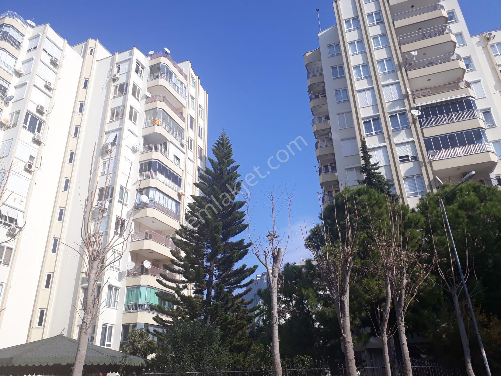 Antalya, Muratpaşa, Şirinyalı'da, Sitede, Deniz Manzaralı, Doğalgazlı, 3+1