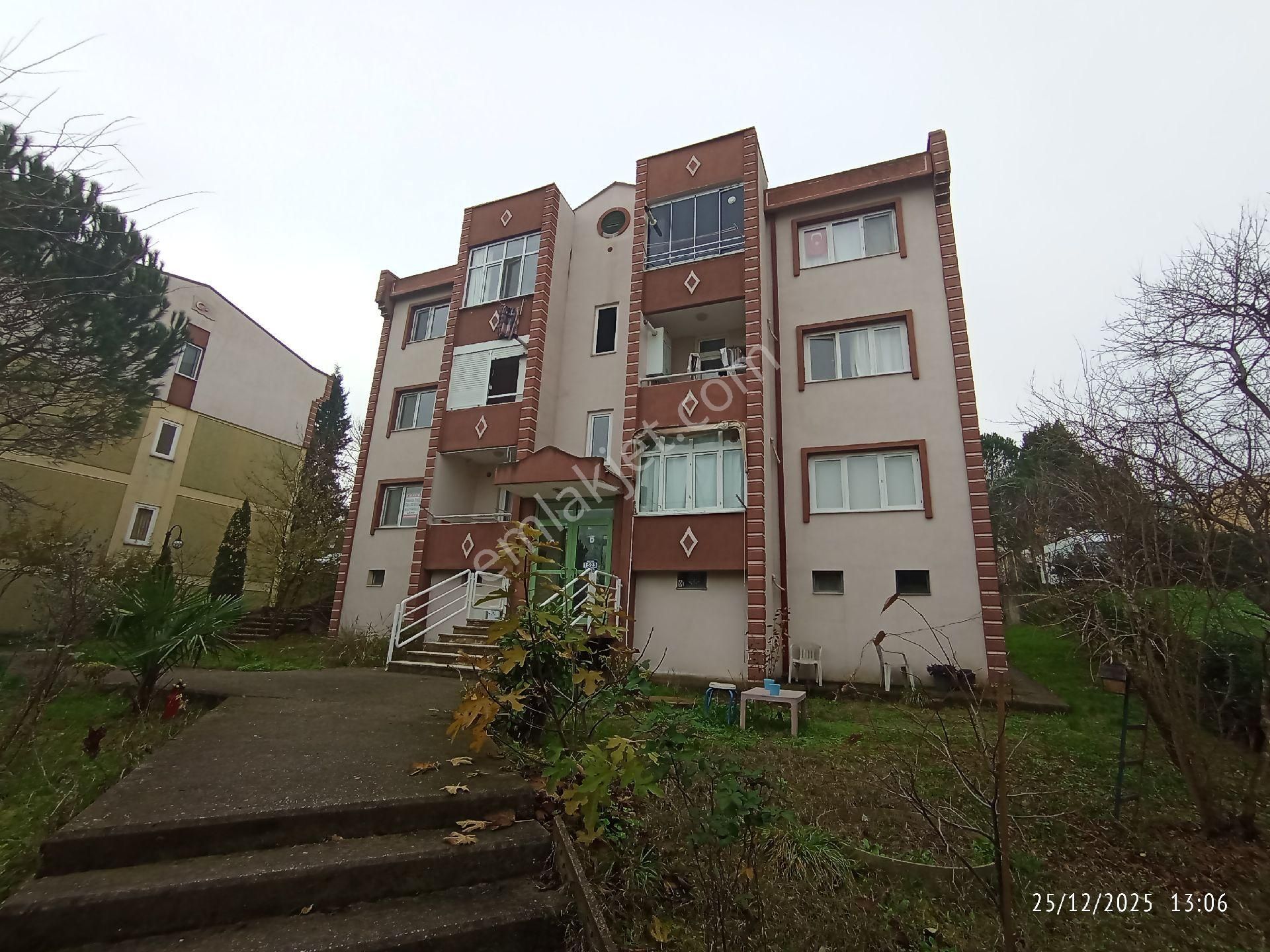 Camilide Temiz Eşyalı Kiralık Daire