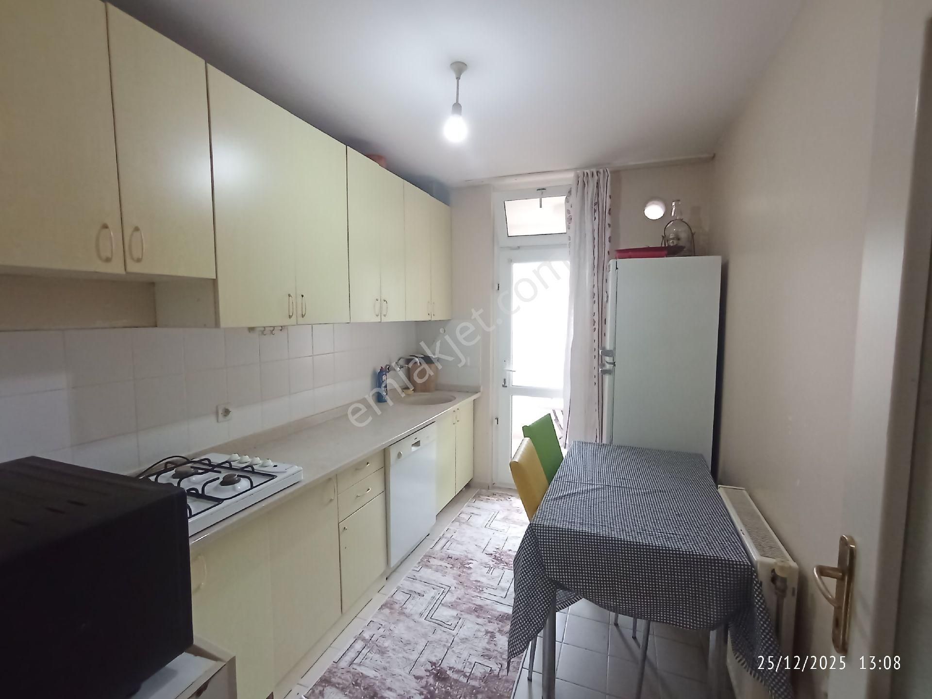 Camilide Temiz Eşyalı Kiralık Daire - Görsel 5
