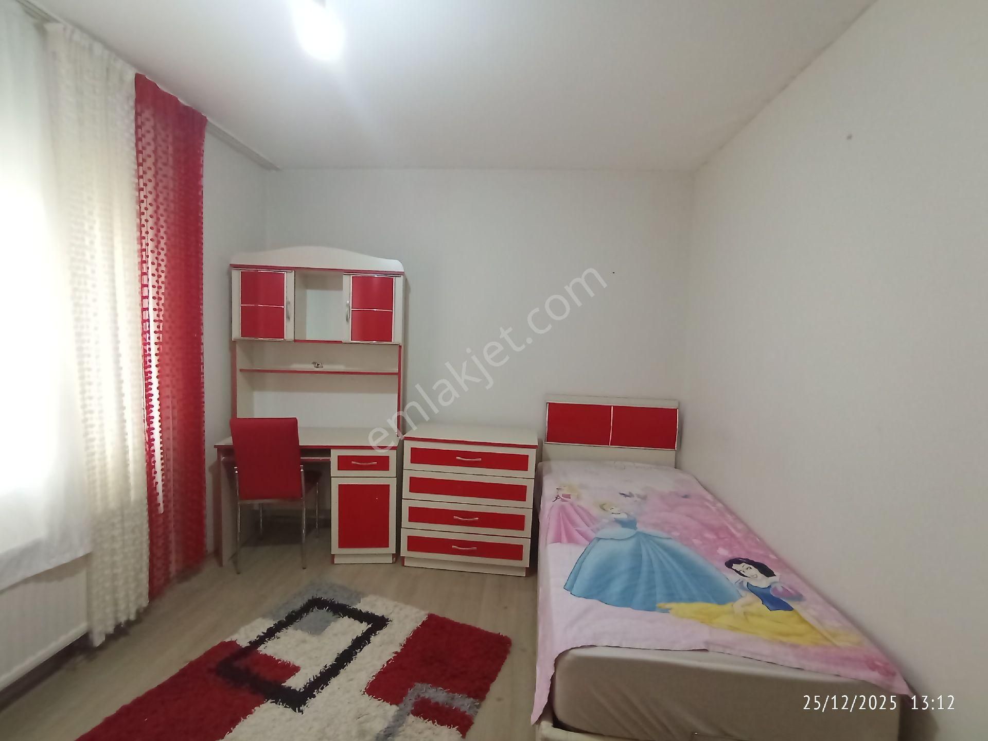 Camilide Temiz Eşyalı Kiralık Daire - Görsel 18