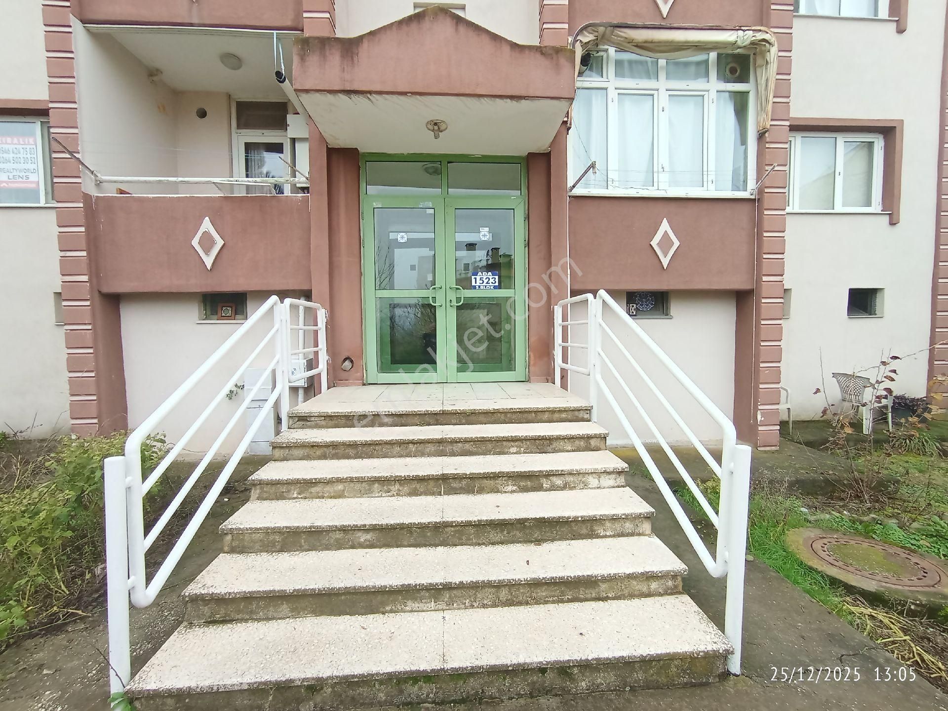 Camilide Temiz Eşyalı Kiralık Daire - Görsel 26