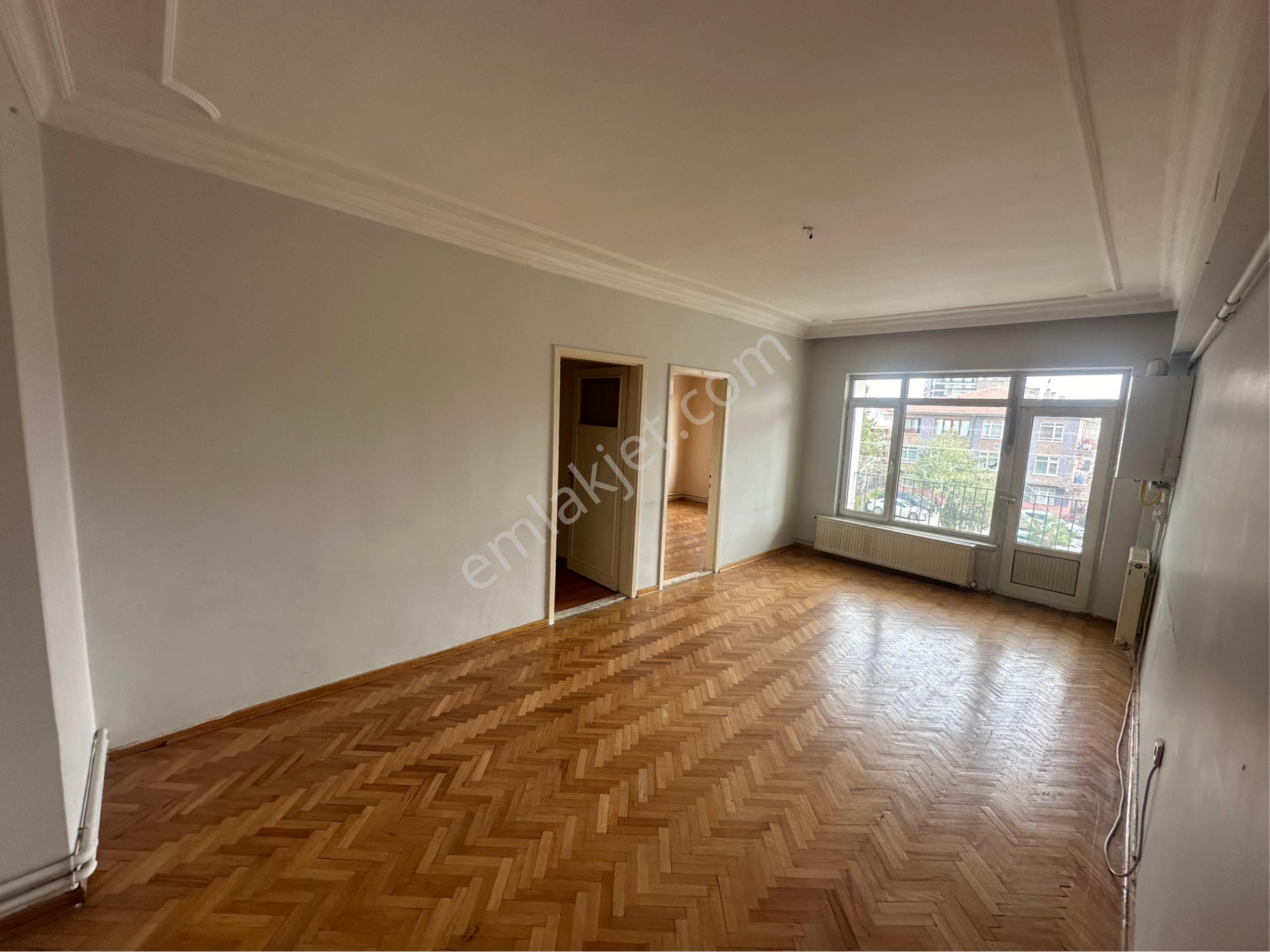 Erenler Caddesinde Ön Cephe Kiralık Daire - Görsel 15