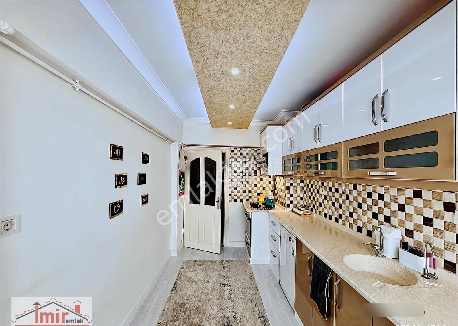 İmir Emlak'tan Merkez'de 3+1 Ful Yapılı Acil Satılık Daire - Görsel 21