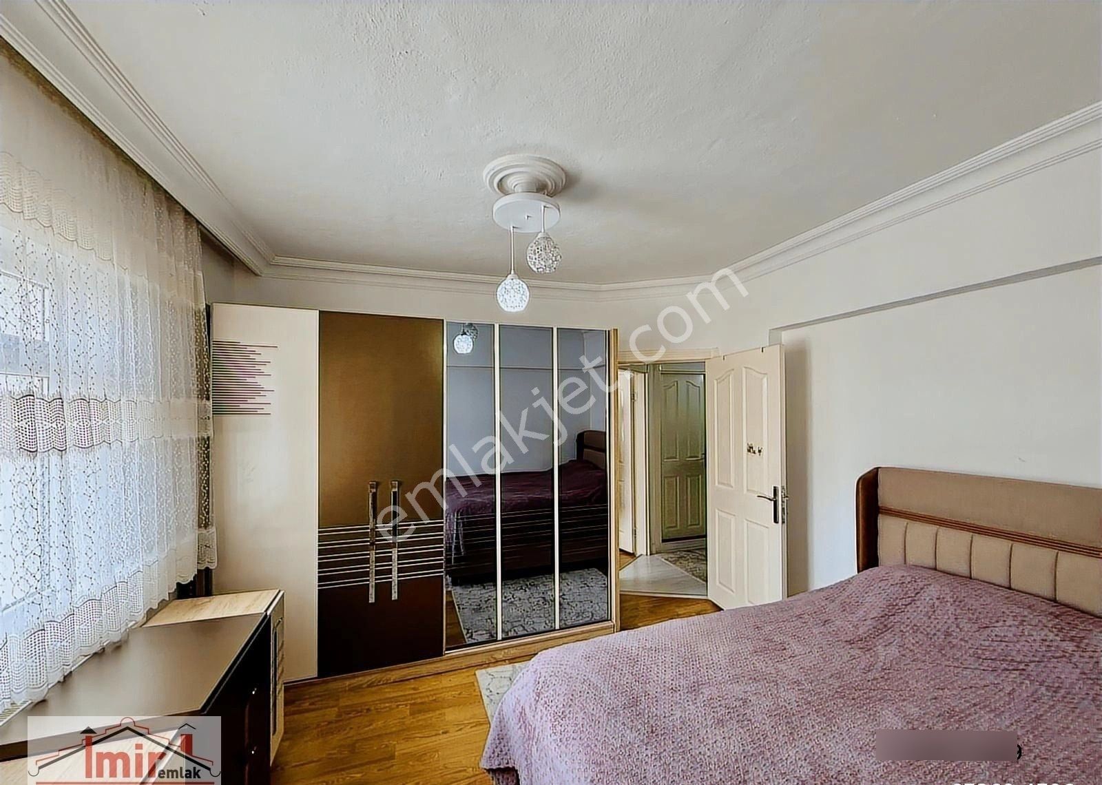 İmir Emlak'tan Merkez'de 3+1 Ful Yapılı Acil Satılık Daire - Görsel 24