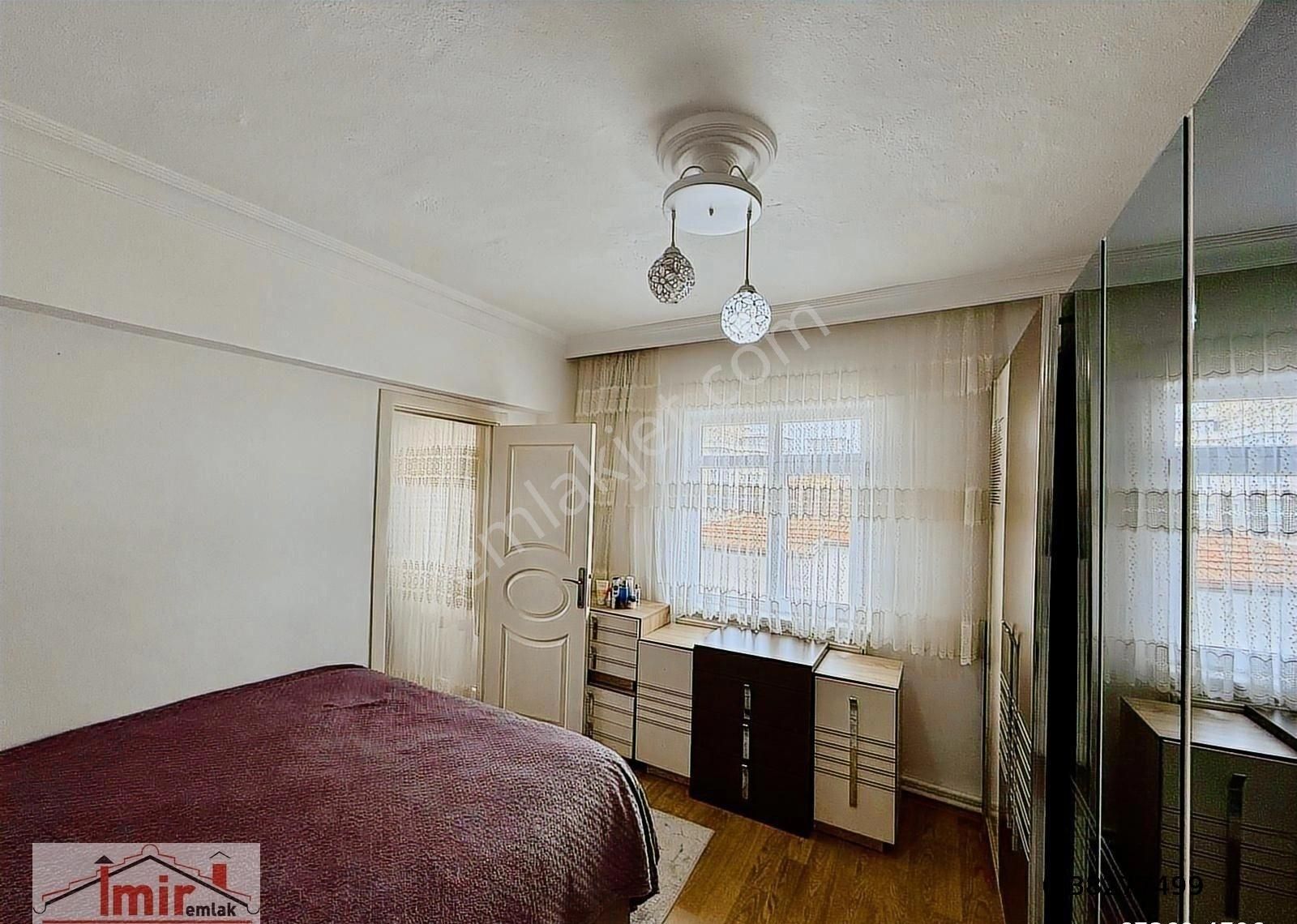 İmir Emlak'tan Merkez'de 3+1 Ful Yapılı Acil Satılık Daire - Görsel 2