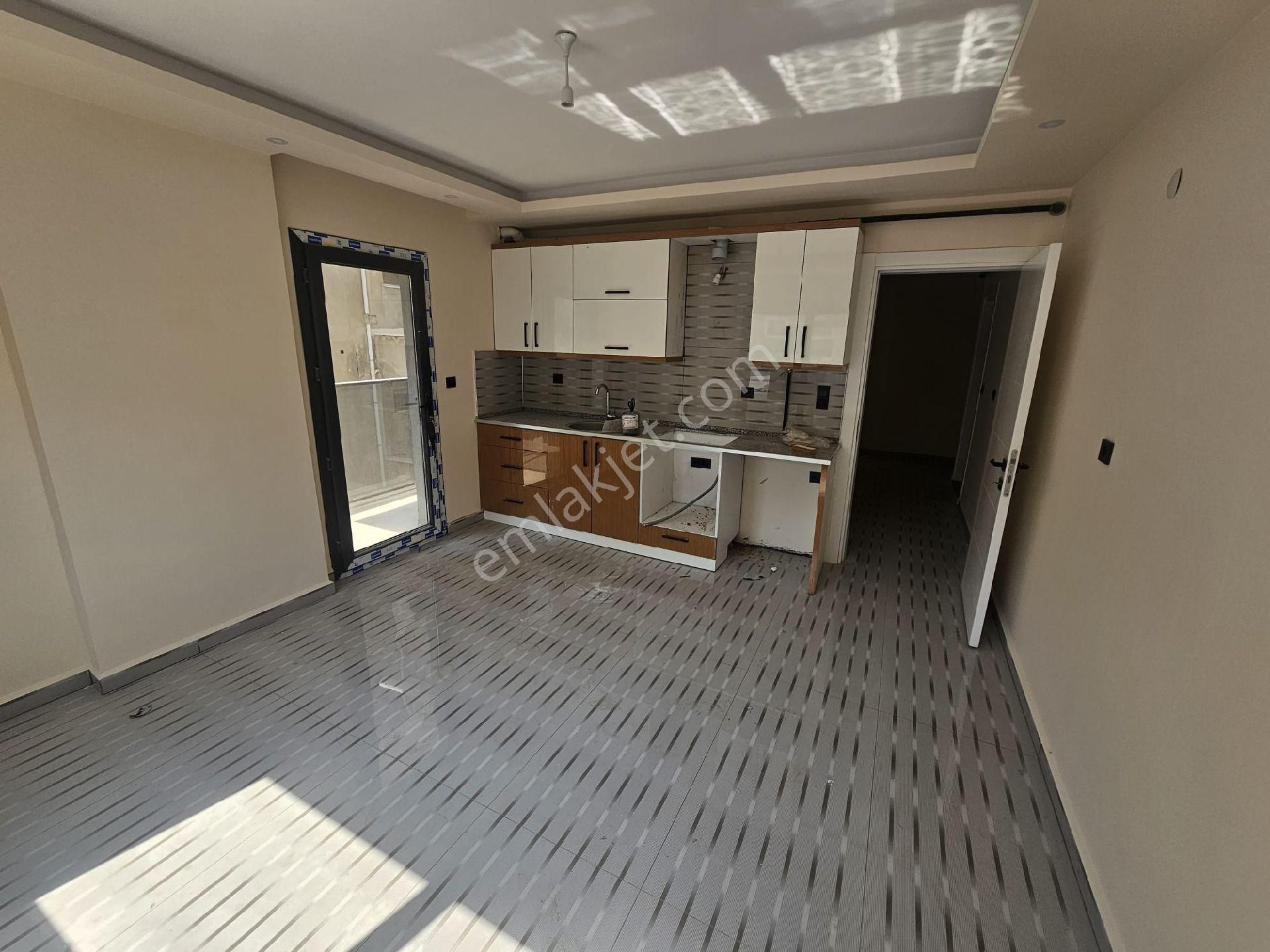 Söke Emlak Ofisisınden Yenikentte Satılık 1+1 - Görsel 4