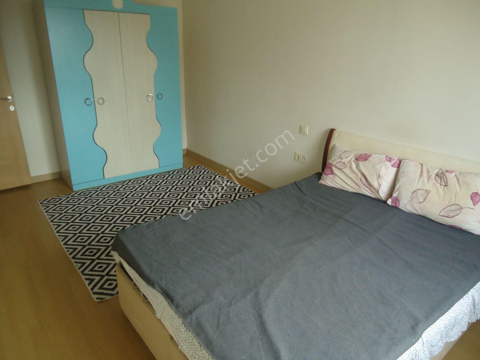 Krc'den Merkezi Konumda Kısa Bloklarda Eşyalı 2+1 Kiralık Daire - Görsel 10
