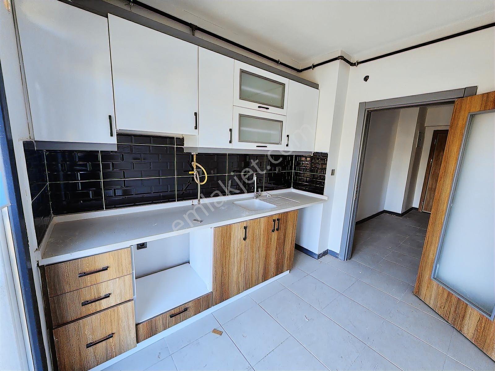 Armaxtan Toki7a Konutlarında Vialand Manzaralı 2+1 Satılık Daire - Görsel 4