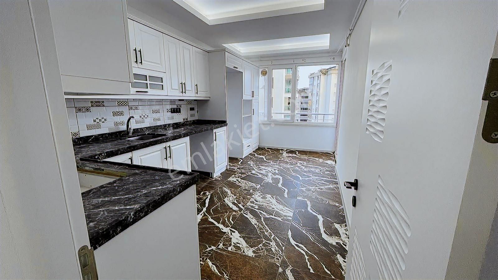 Aress'ten Yenimahallede Satılık Ebeveyn Banyolu 3+1 - Görsel 4