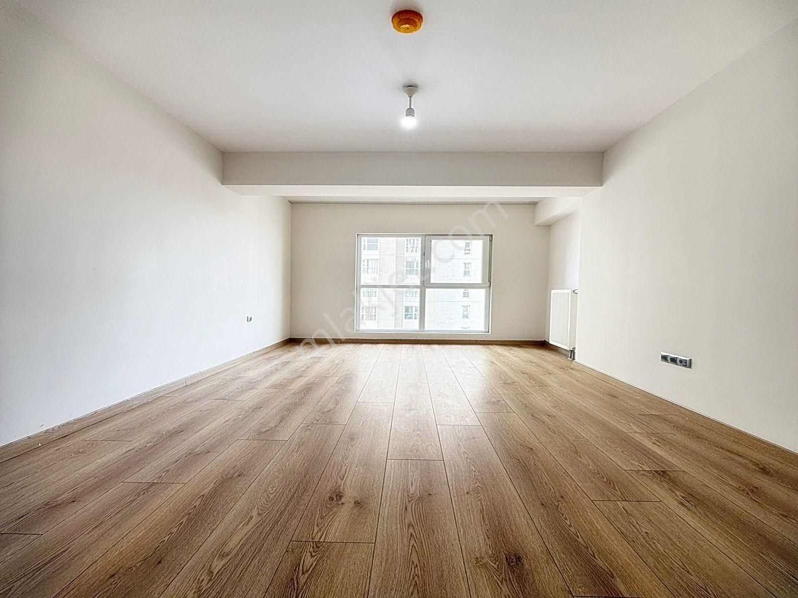 Şahane Yapı' Dan Lüks Sitede Şehir Manzaralı 2+1 Kiralık Daire !!! - Görsel 4