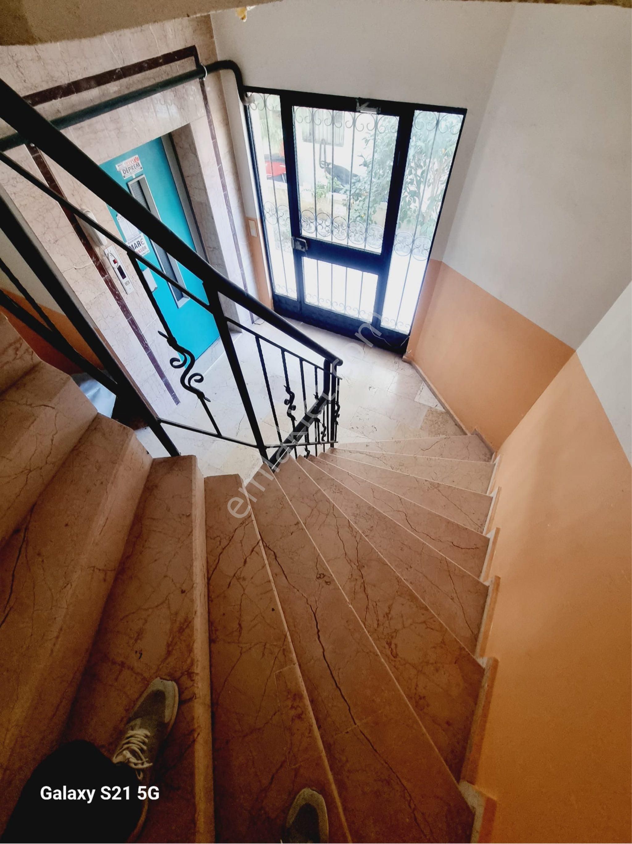 Özel Egemed Hastanesi Sokağında 3+1 Arakat Masrafsız Daire - Görsel 4