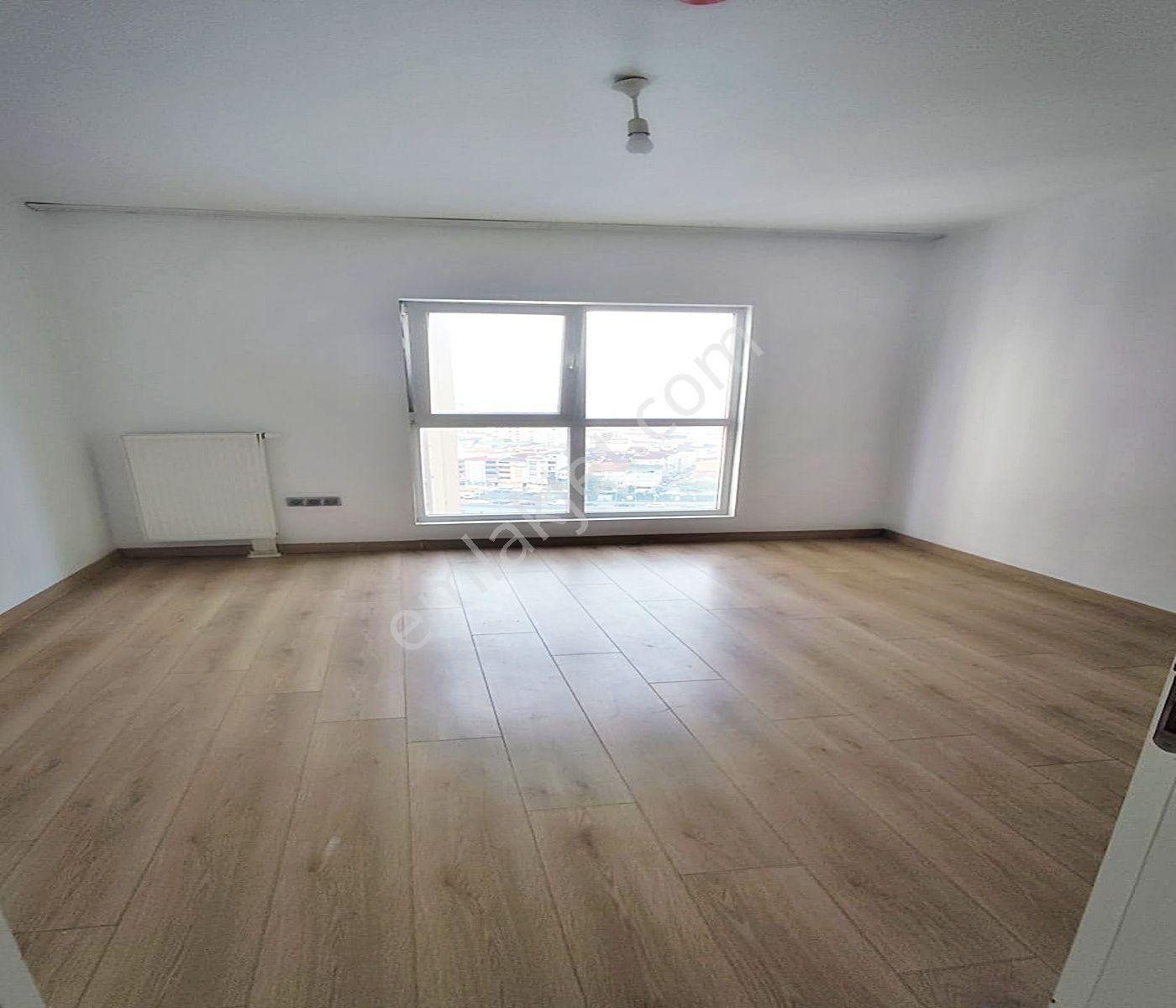 Site İçinde Havuz Cepheli 2+1 Kiralık Daire !!! - Görsel 4