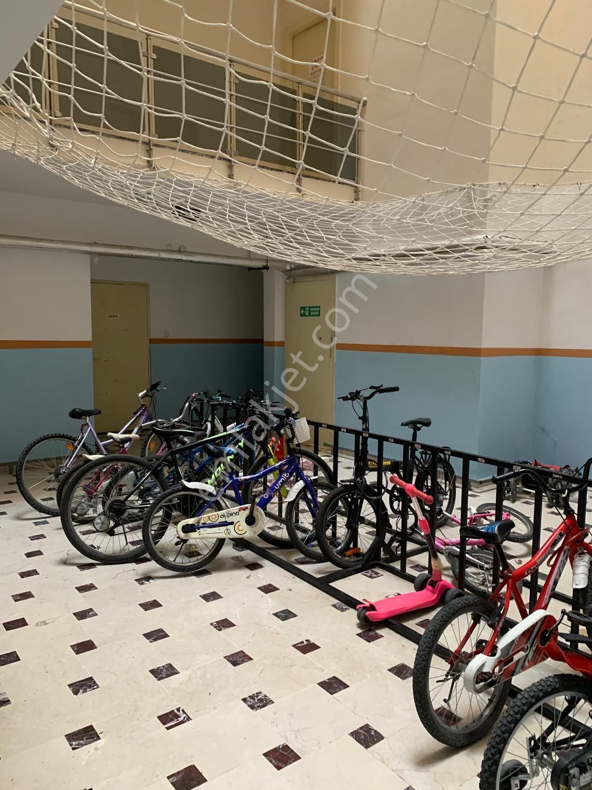 Pursaklar Kiralık Daire 4+1 Site Dairesi Hastane Yakını Hicret Camiisi Yürüme Mesafesinde - Görsel 15