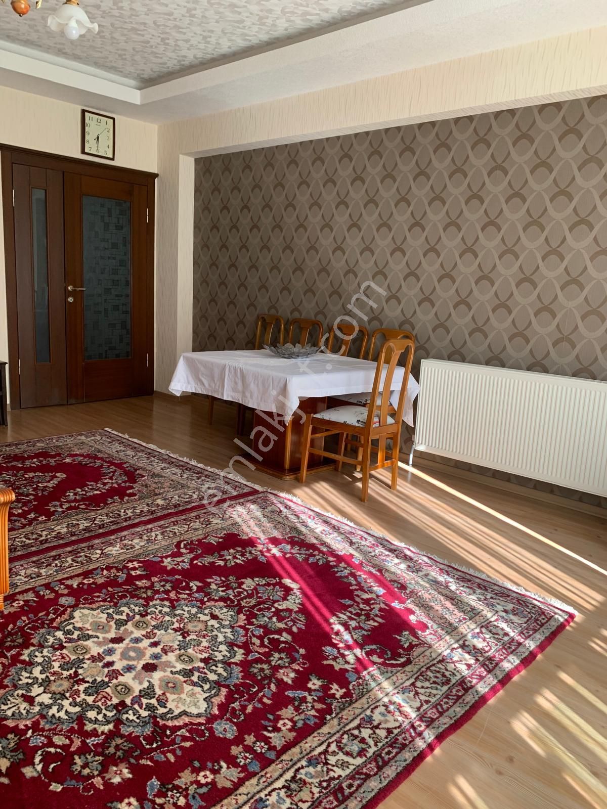 Pursaklar Kiralık Daire 4+1 Site Dairesi Hastane Yakını Hicret Camiisi Yürüme Mesafesinde - Görsel 3