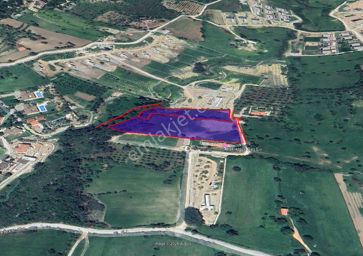 Urla Yelaltı’nda Deniz Manzaralı, Lüks Villalar Arasında Özel Tarla - Görsel 2