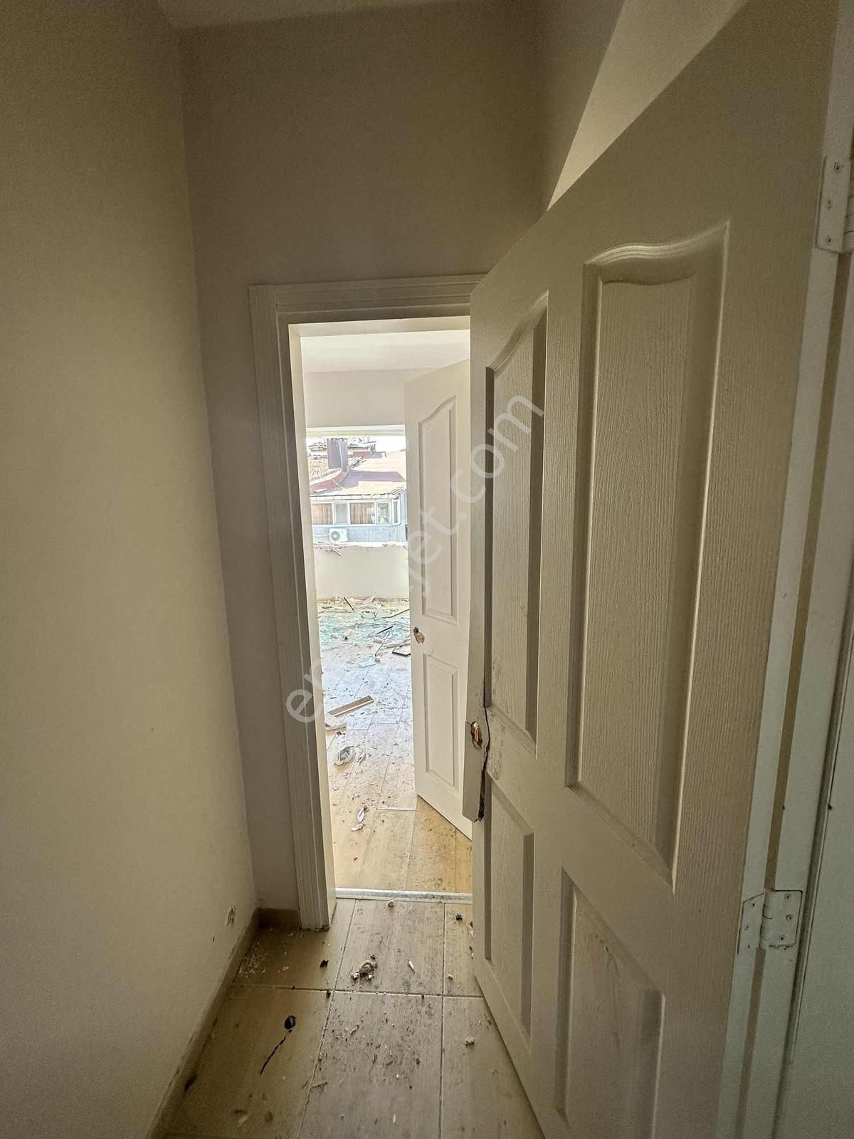 Engin Erdem'den E-5 E Paralel 3+1 Satılık Kelepir Daire! - Görsel 16