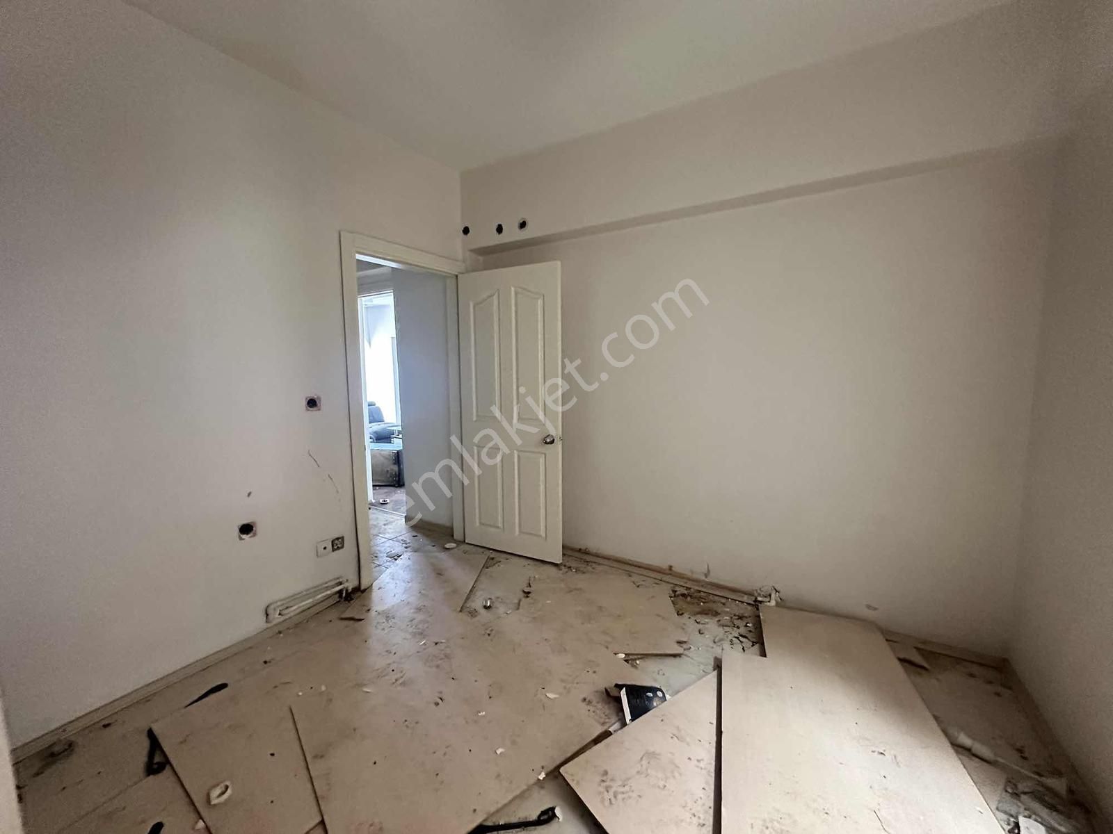 Engin Erdem'den E-5 E Paralel 3+1 Satılık Kelepir Daire! - Görsel 9