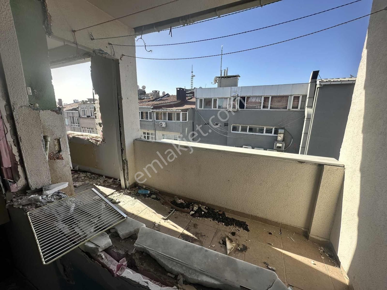 Engin Erdem'den E-5 E Paralel 3+1 Satılık Kelepir Daire! - Görsel 23