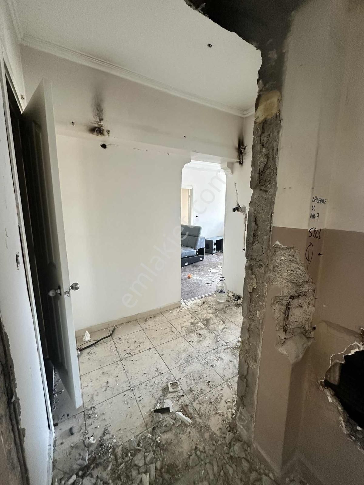 Engin Erdem'den E-5 E Paralel 3+1 Satılık Kelepir Daire! - Görsel 11