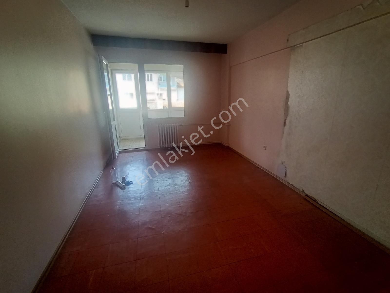 Bursa Osmangazi Altıparmakta Kiralık Ara Kat Daire - Görsel 8