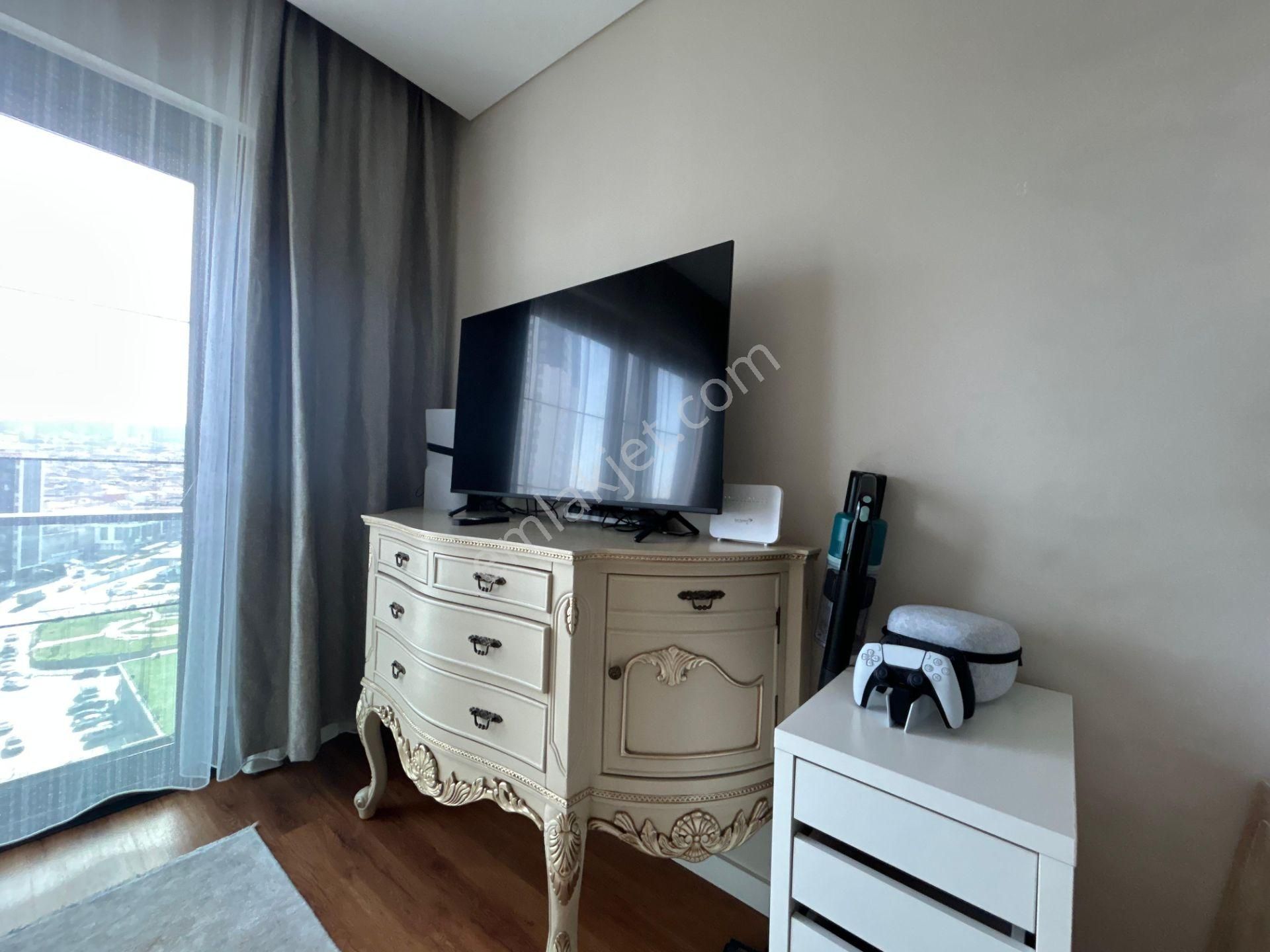 Ataşehir Trendist Sitesi Kiralık Eşyalı 1+1 Daire 48m2 Hemen Teslim - Görsel 23