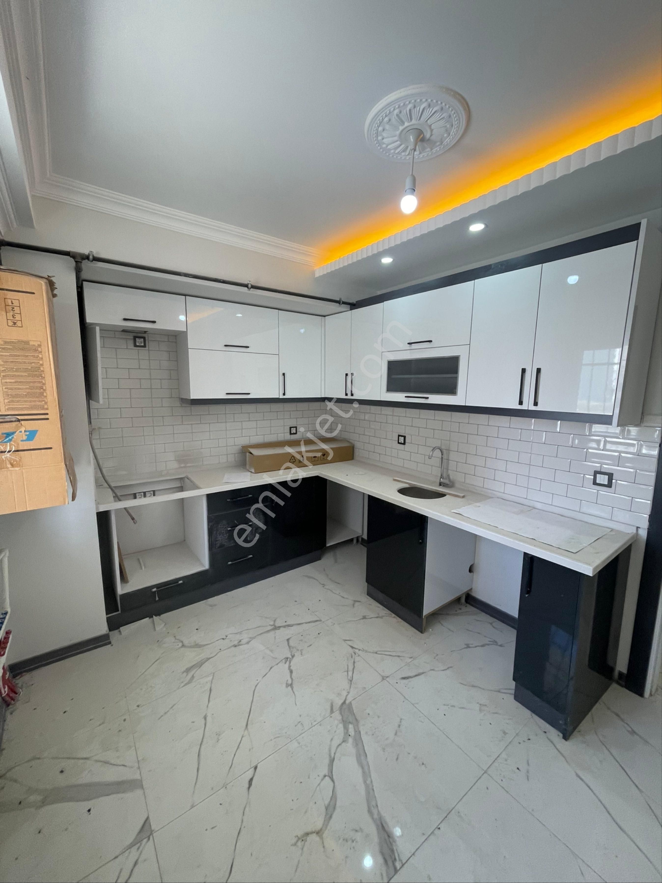 Delfa Yapı İnşaat Tan Kiralık 2+1 Giriş Daire