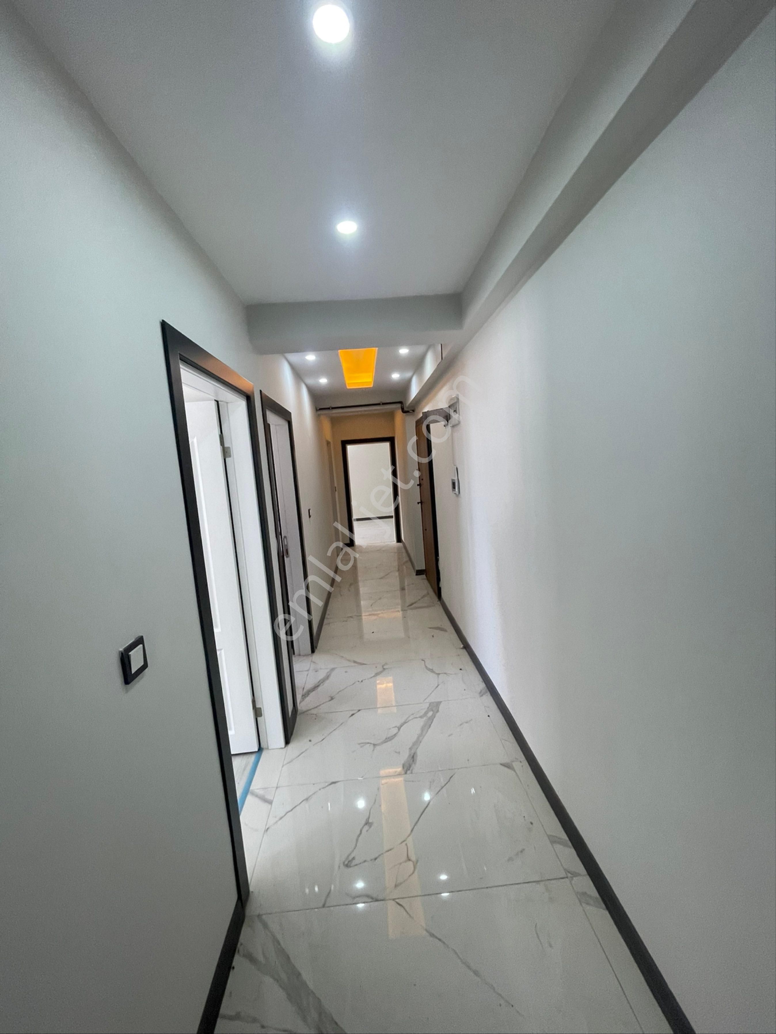 Delfa Yapı İnşaat Tan Kiralık 2+1 Giriş Daire - Görsel 8