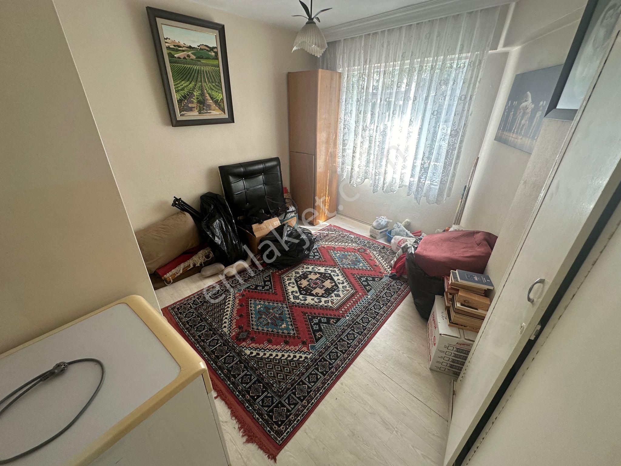 Altıparmak Hocahasan'da | Ara Kat, Geniş 90 M² Yatırımlık 2+1 Satılık Daire - Görsel 15