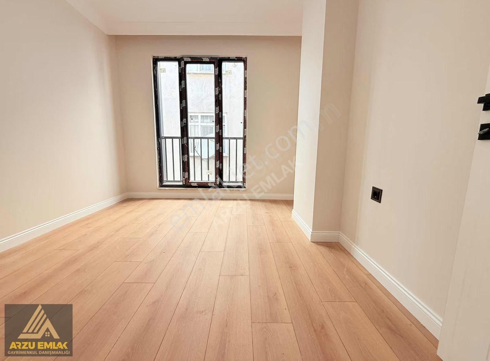 Arzu Emlaktan Yerden Isıtmalı Cadde Üstü 90 M2 2+1 Satılık Daire - Görsel 15