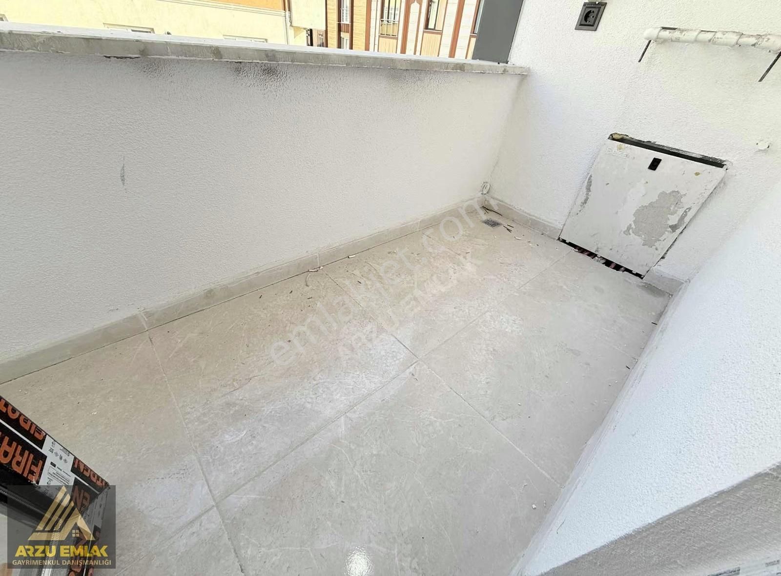 Arzu Emlaktan Yerden Isıtmalı Cadde Üstü 90 M2 2+1 Satılık Daire - Görsel 18