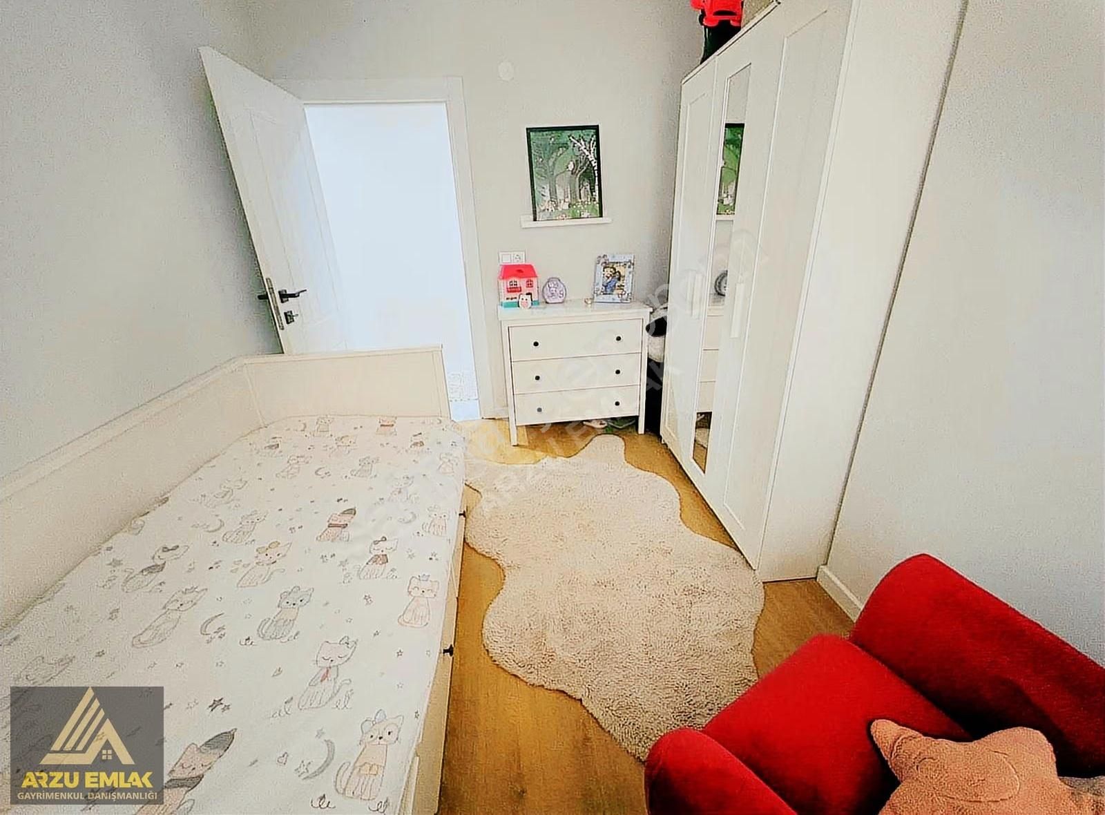 Arzu Emlaktan 1 Yaş Yerden Isıtmalı Cadde Yanı 100 M2 2+1 Daire - Görsel 30