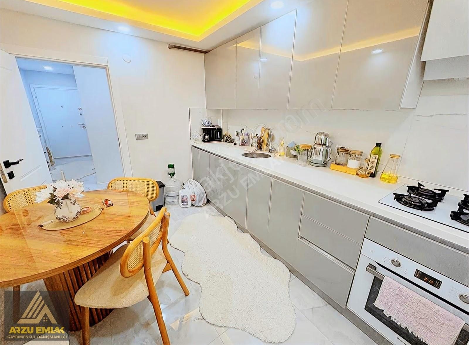 Arzu Emlaktan 1 Yaş Yerden Isıtmalı Cadde Yanı 100 M2 2+1 Daire - Görsel 35