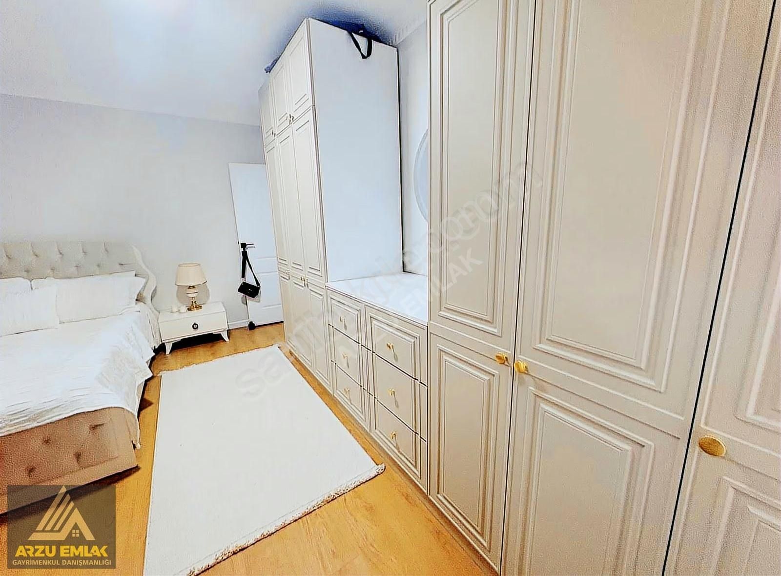 Arzu Emlaktan 1 Yaş Yerden Isıtmalı Cadde Yanı 100 M2 2+1 Daire - Görsel 2