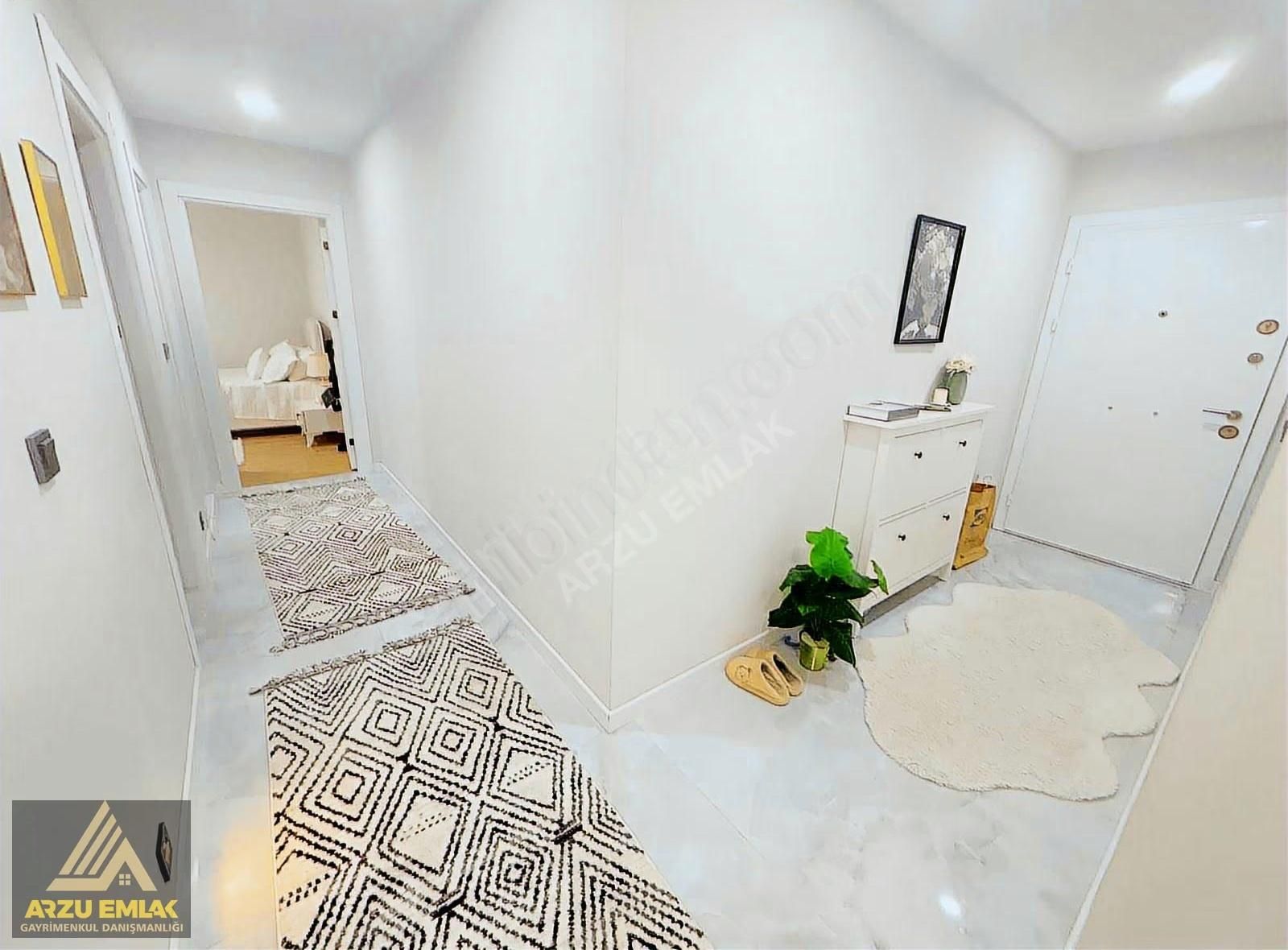Arzu Emlaktan 1 Yaş Yerden Isıtmalı Cadde Yanı 100 M2 2+1 Daire - Görsel 13
