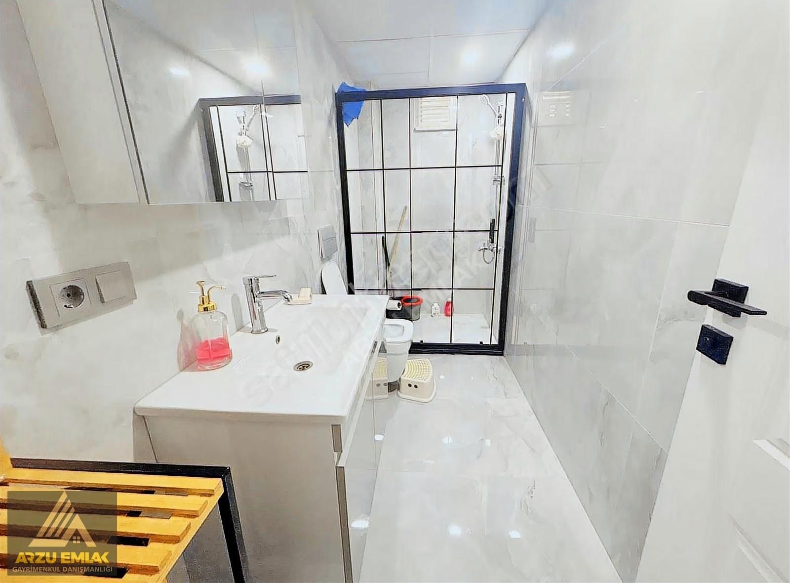 Arzu Emlaktan 1 Yaş Yerden Isıtmalı Cadde Yanı 100 M2 2+1 Daire - Görsel 16