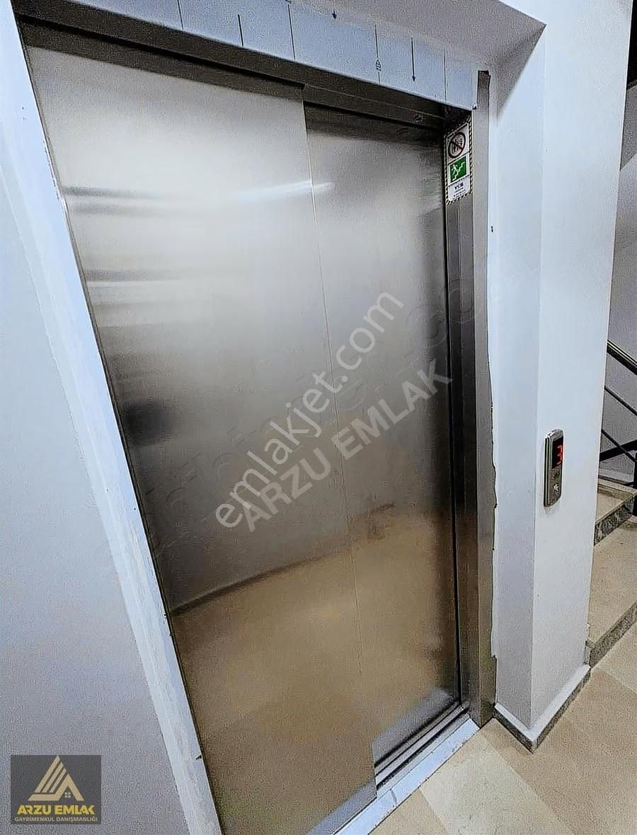 Arzu Emlaktan 1 Yaş Yerden Isıtmalı Cadde Yanı 100 M2 2+1 Daire - Görsel 23