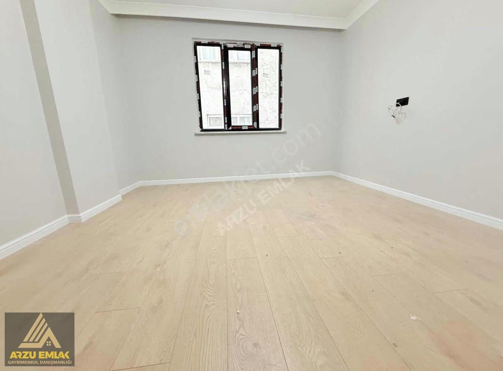 Arzu Emlaktan Yunusemre Mah Yerden Isıtmalı 2+1 Satılık Daire - Görsel 2