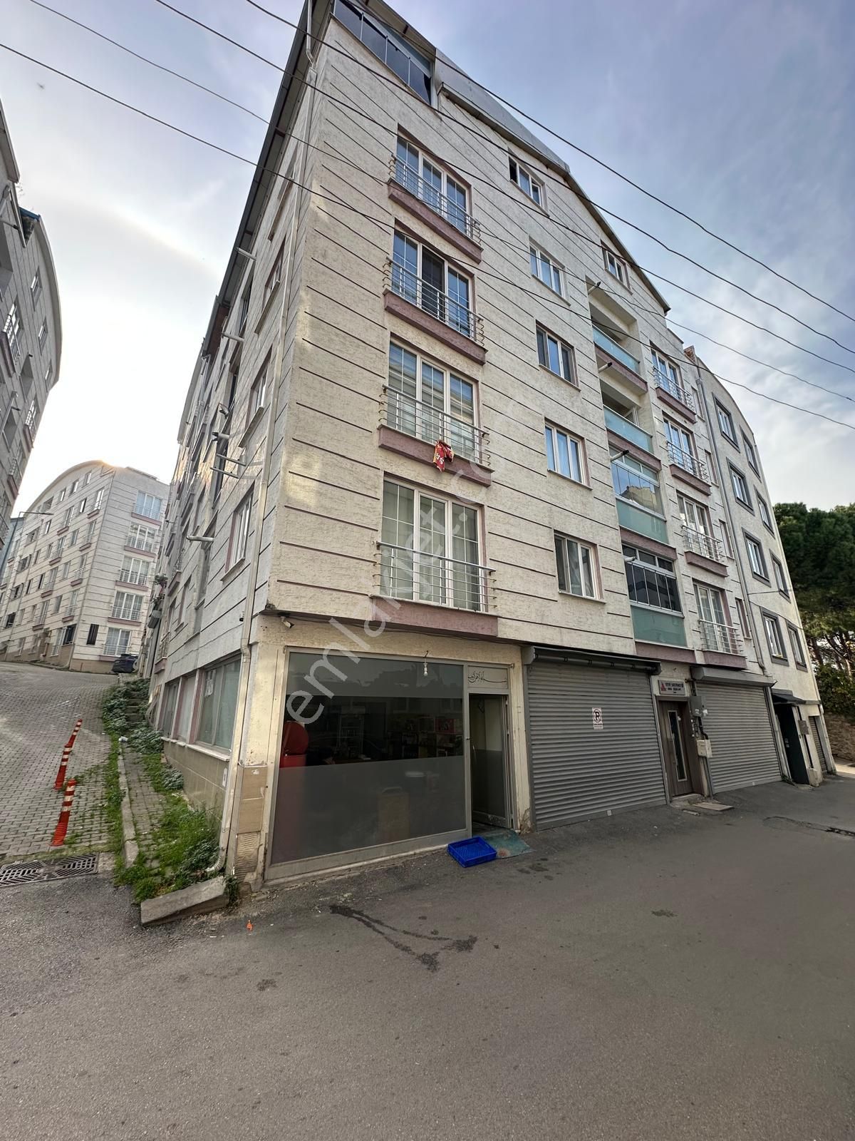 Namazgah'ta Park Yanı 9 Yıllık Bina Asansörlü Otoparklı 2+1 Satılık Daire - Görsel 34