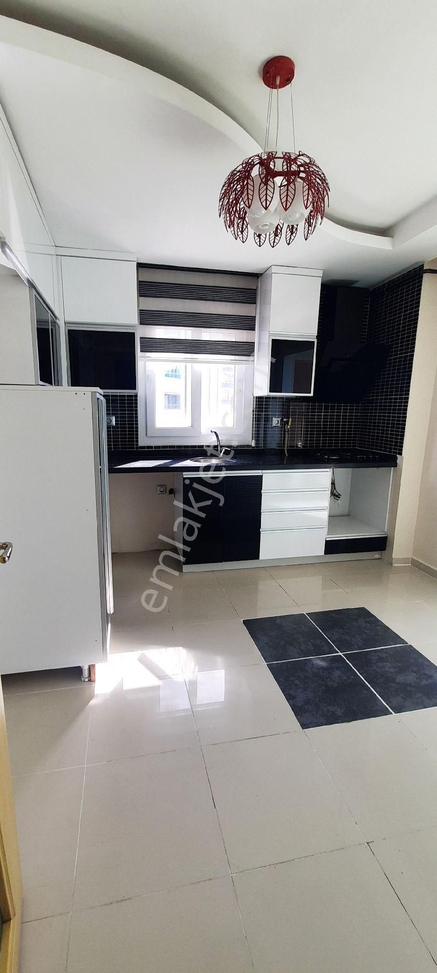 Kaçırılmaz Fırsat Beledıye Evlerı Mh. 3+1 K.mutfak Satılık Daire - Görsel 12