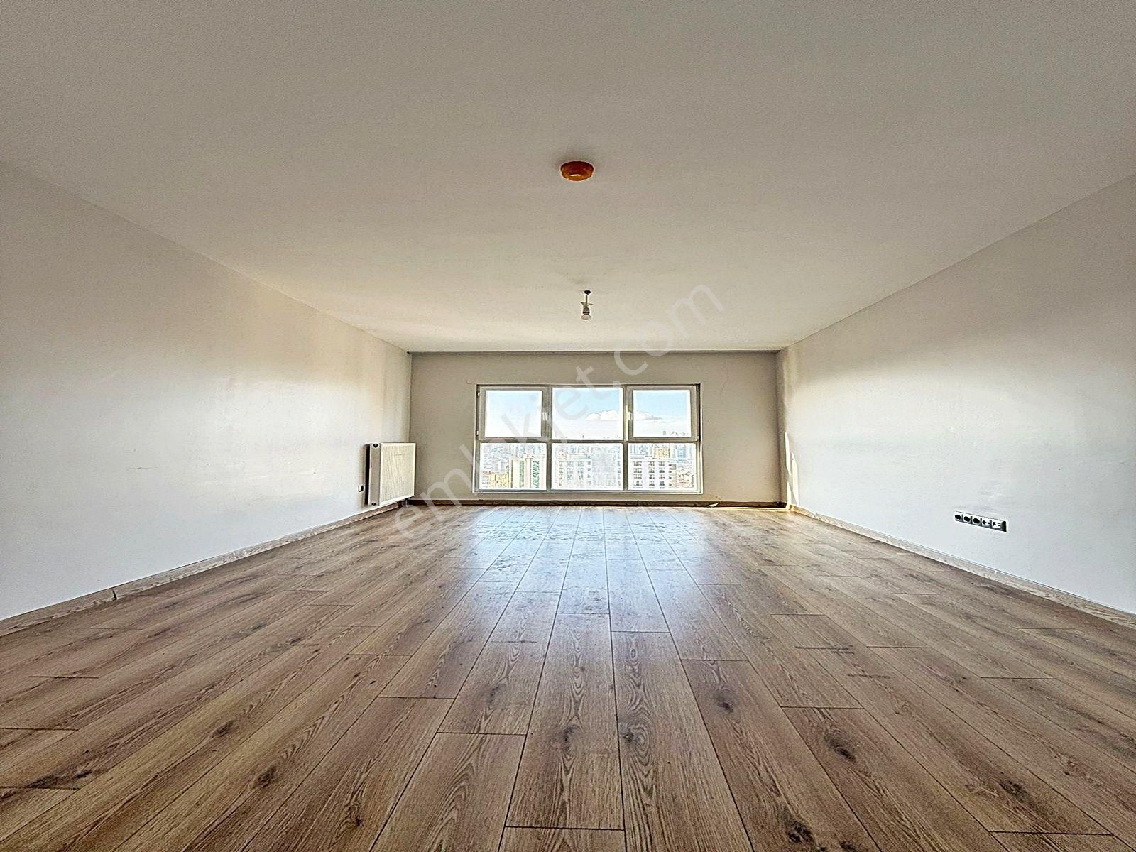 Havuzlu 7/24 Güvenlikli Site İçinde 2+1 Şehir Manzaralı Kiralık Daire!!!