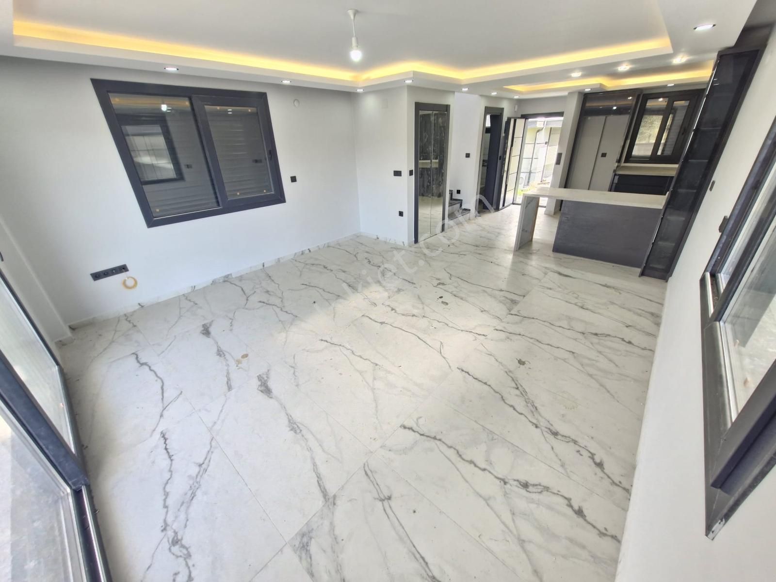 Gömeç Site İçerisinde Lüx 3+1 Villamız - Görsel 22